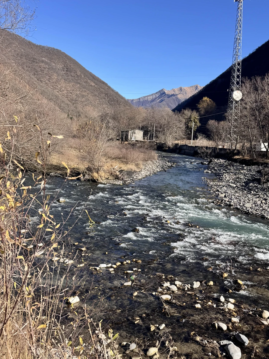 Поехали на экскурсию на Казбек втроём — остались в полном восторге! Организация на высшем уровне. Сначала
