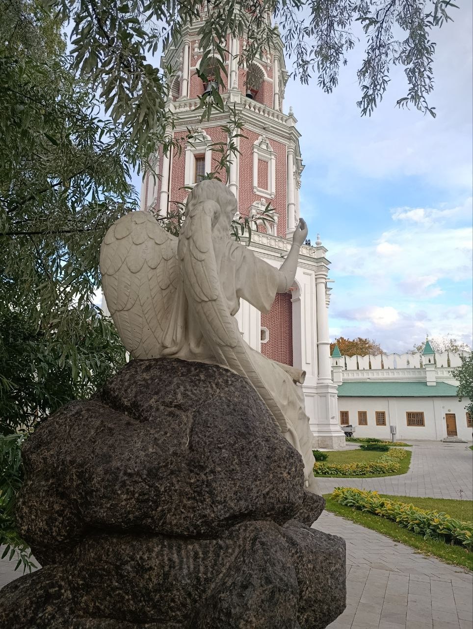 Экскурсия по Новодевичьему монастырю в мини-группе (Елена)