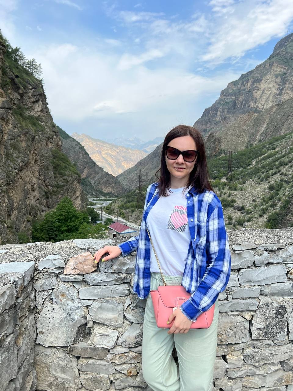 Отличная экскурсия! Живописная дорога,красивая природа вокруг, потрясающие панорамы! Гамсутль - очень атмосферное место!