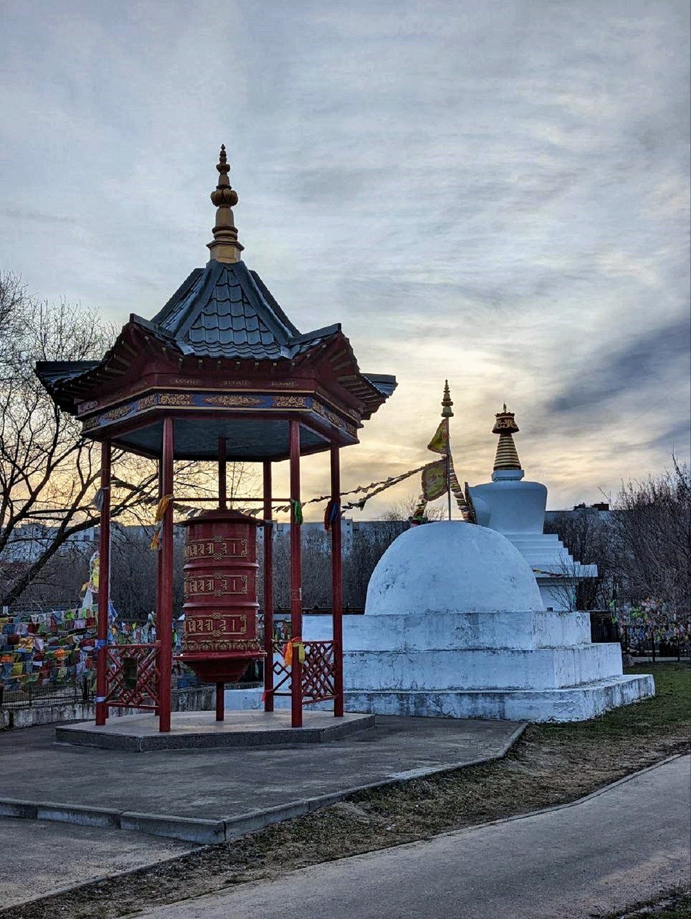 Храмы «Отрады»: 4 религии в одном парке (8/28)