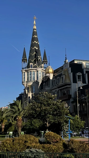 О боги, это одна из моих лучших экскурсий! Олег, Вам просто необходимо назвать программу- «АлкоТур по