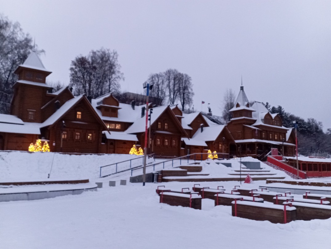 Замечательная экскурсия. Все удобно,содержательно,душевно. Музей с матрешками просто волшебный. Часть экспонатов настолько неожиданные,что словами не передать