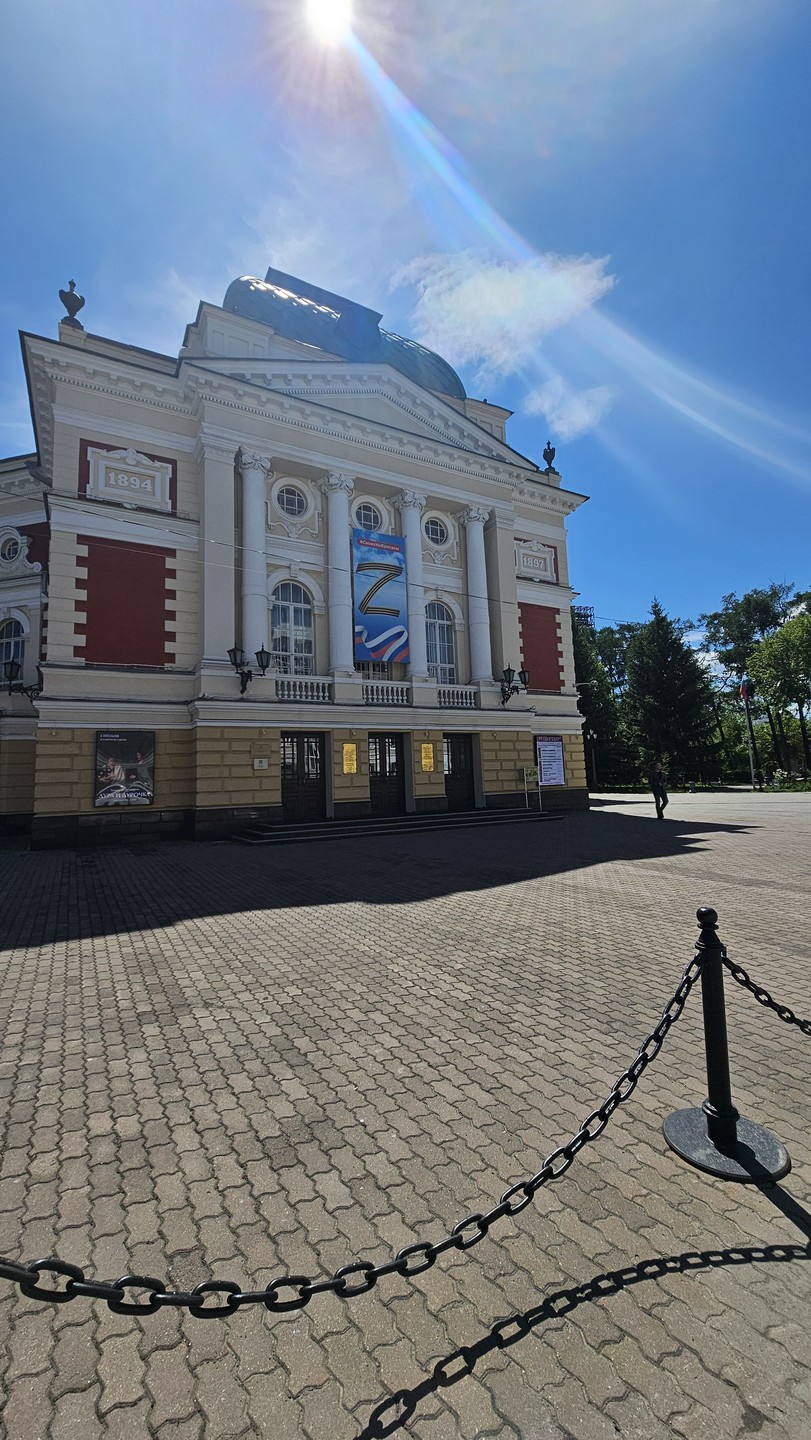 Даже если вы уже не один раз были в Иркутске, очень рекомендую посетить экскурсию Сергея. На