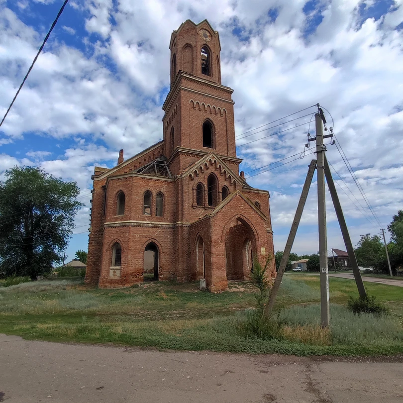 Мы ездили большой компанией в 12 человек, и все остались довольны. Рады, что представилась возможность посетить