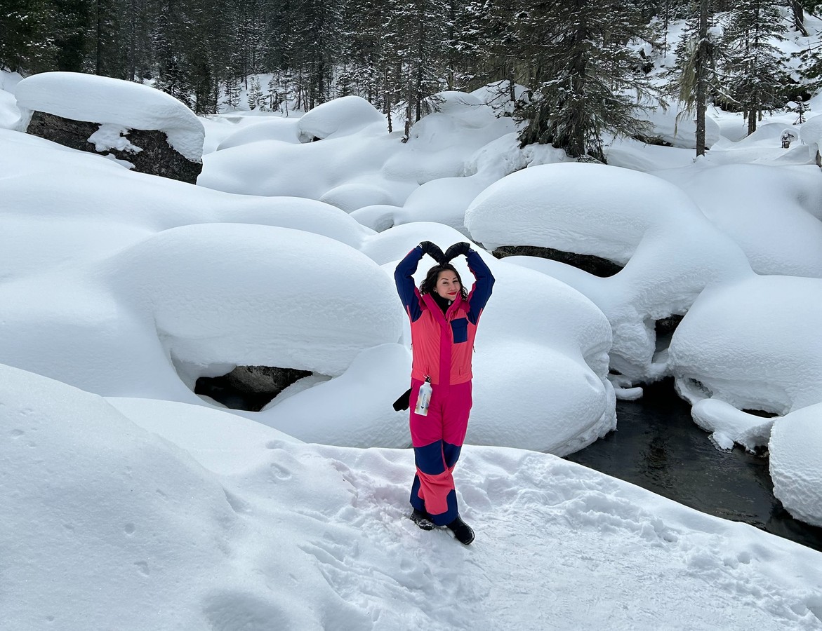 Зимняя сказка на Мамае: путешествие на снегоходах из Иркутска