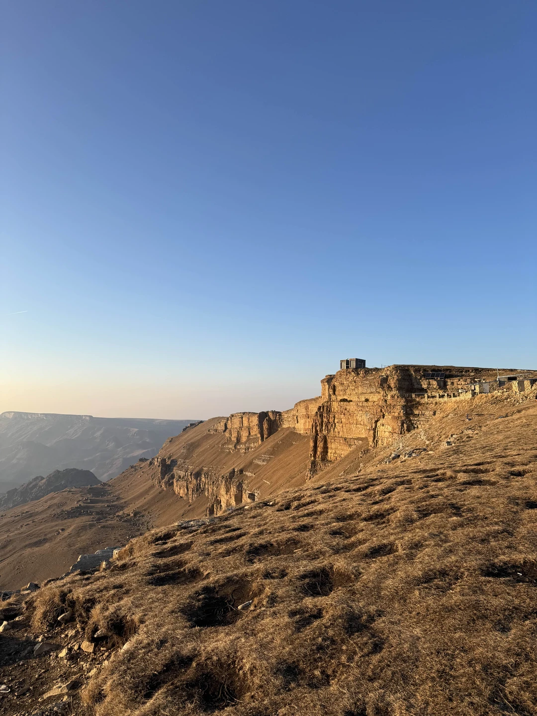 Отличная поездка! Дорога не самая простая, но гид отлично довёз — каждый камушек, поворот как родных
