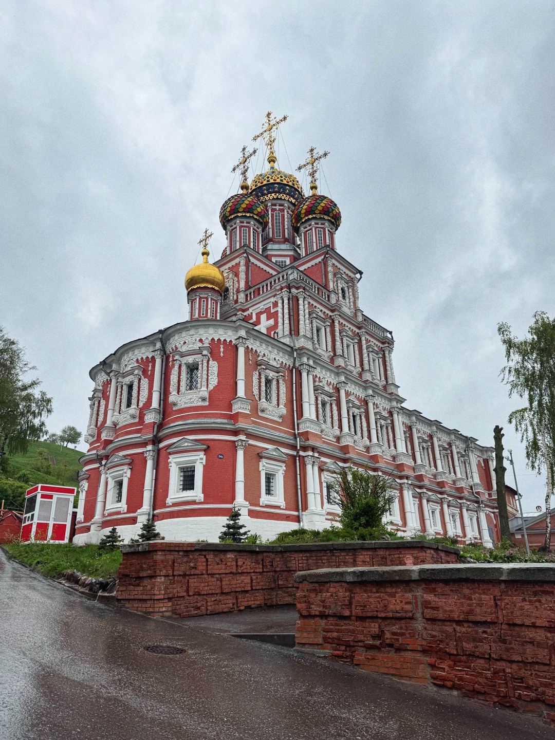 Отличная экскурсия, несмотря на плохие погодные условия, услышали подробный рассказ о жизни бедного и богатого населения