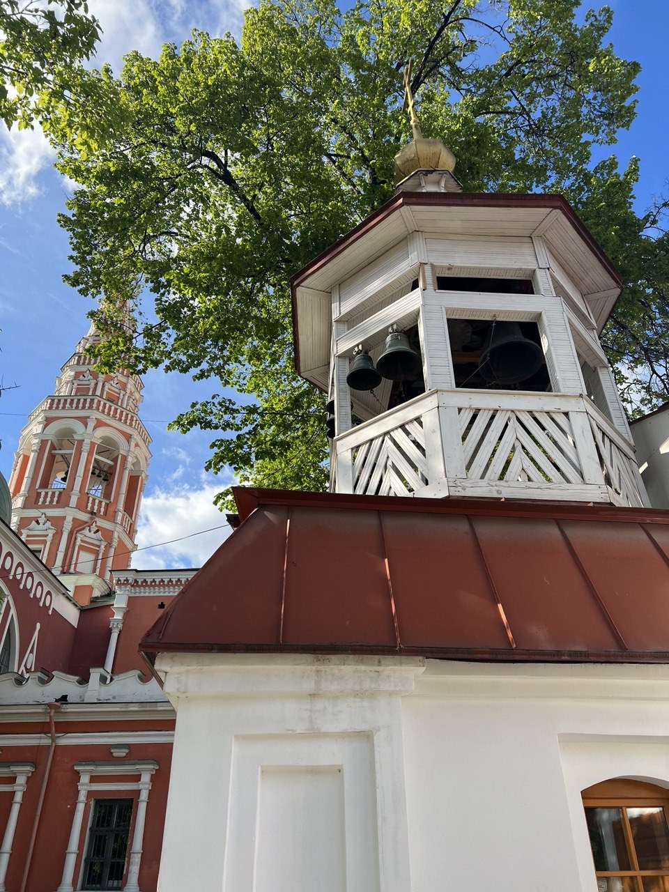 Елена, спасибо за очередную увлекательную экскурсию. Мы всей кампанией Ваши фанаты:). Отлично провели время. Познавательно и