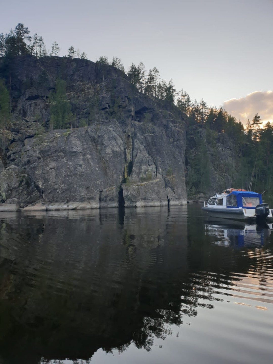 Отличная прогулка, остроумный капитан, мы остались довольны, спасибо.