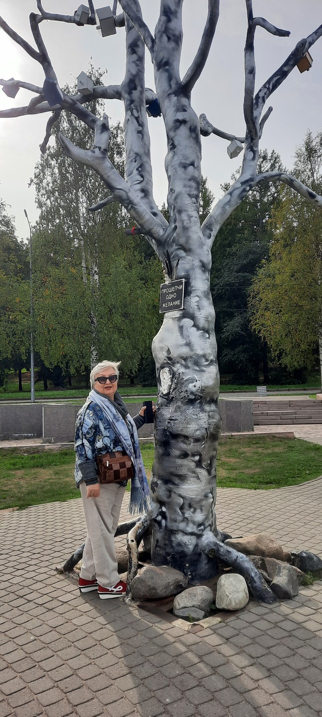 Марина удивительно приятный экскурсовод, а иначе быть и не может, ведь она всей душой любит свой