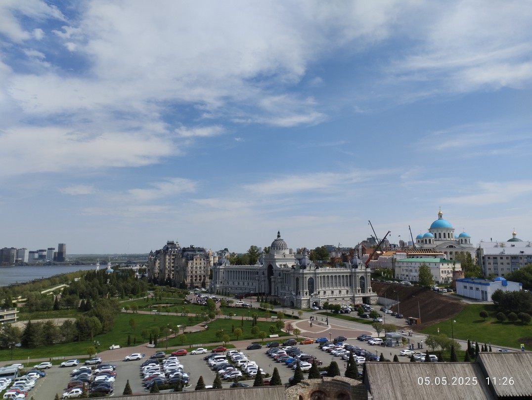 Хорошая экскурсия. Экскурсовод много знает и говорила не останавливаясь. С ней мы везде проходили быстро и