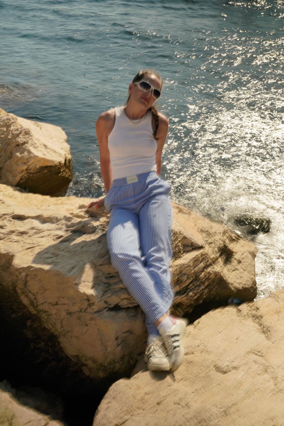 Я довольна как слон, большое спасибо за фотосессию! Очень приятно иметь из отпуска качественные профессиональные фото,