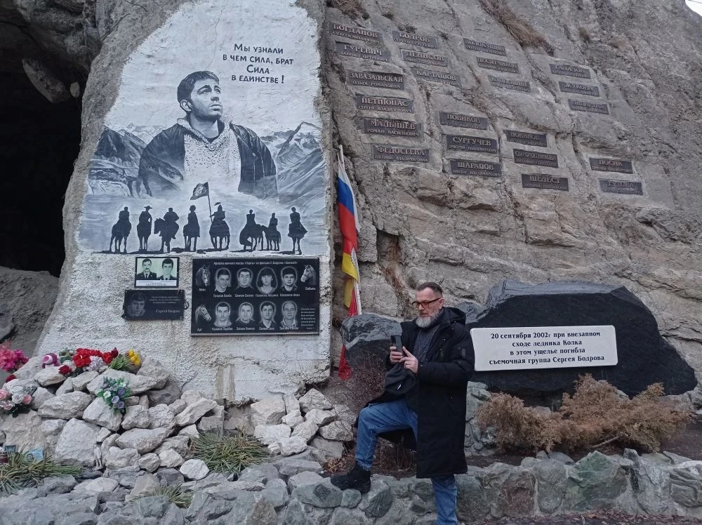 Гид, Григорий,от души, всё профессионально, со знанием своего дела. Шикарные места. Однозначно рекомендую