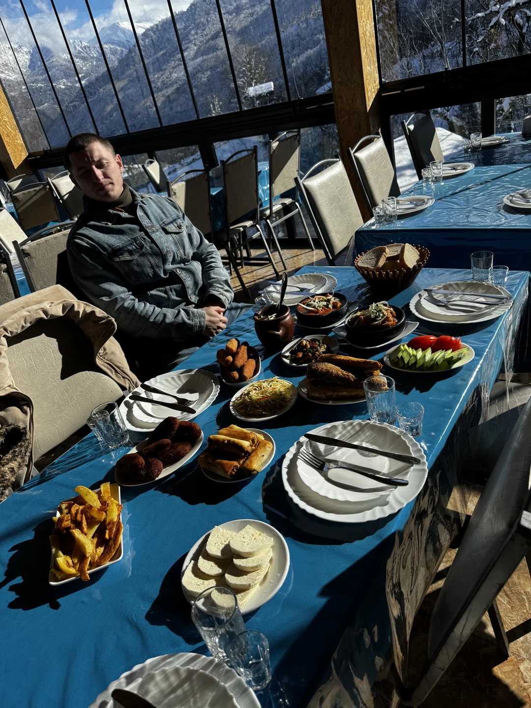 Прекрасная и насыщенная экскурсия по Горной Аджарии и часть Батуми. Увлекательно, интересно, колоритно, вкусно. Удивлена, что