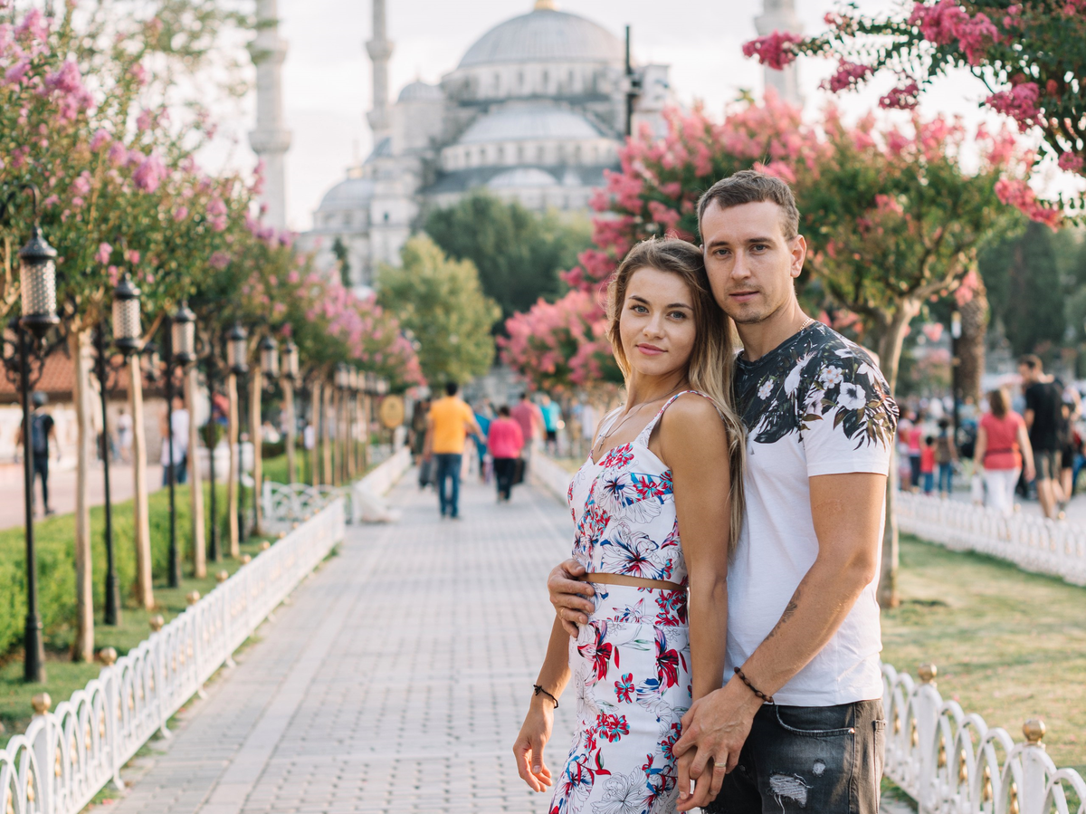 Фото Тематическая фотосессия и увлекательная прогулка в Стамбуле