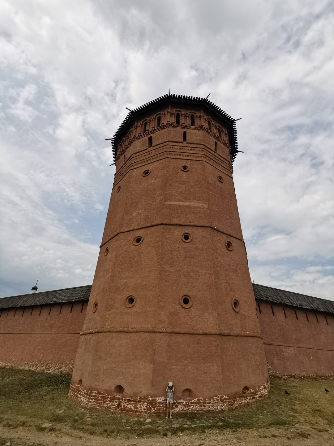 Второй раз мы воспользовались услугами экскурсовода Елены и снова остались довольны. Рассказ живой, интересный. Оптимально по