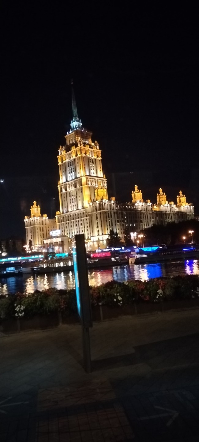 Групповая экскурсия по вечерней Москве (Елена)