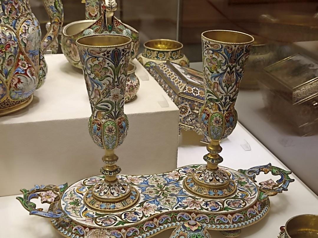 Это супер экскурсия! Рекомендую на 100%. Ари очаровал нас с первого слова. Прекрасно владеет материалом, очень