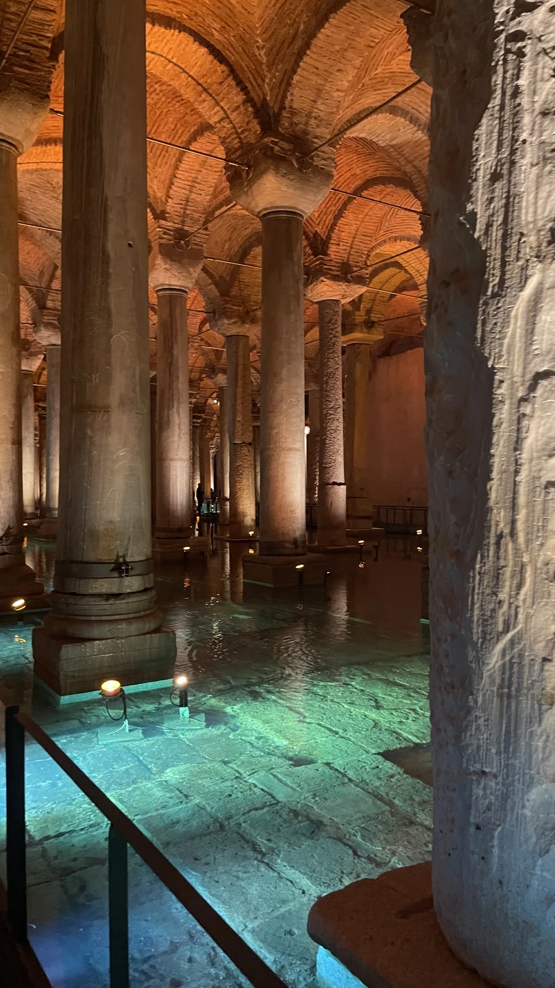 Отличная экскурсия по историческому центру с гидом Али!