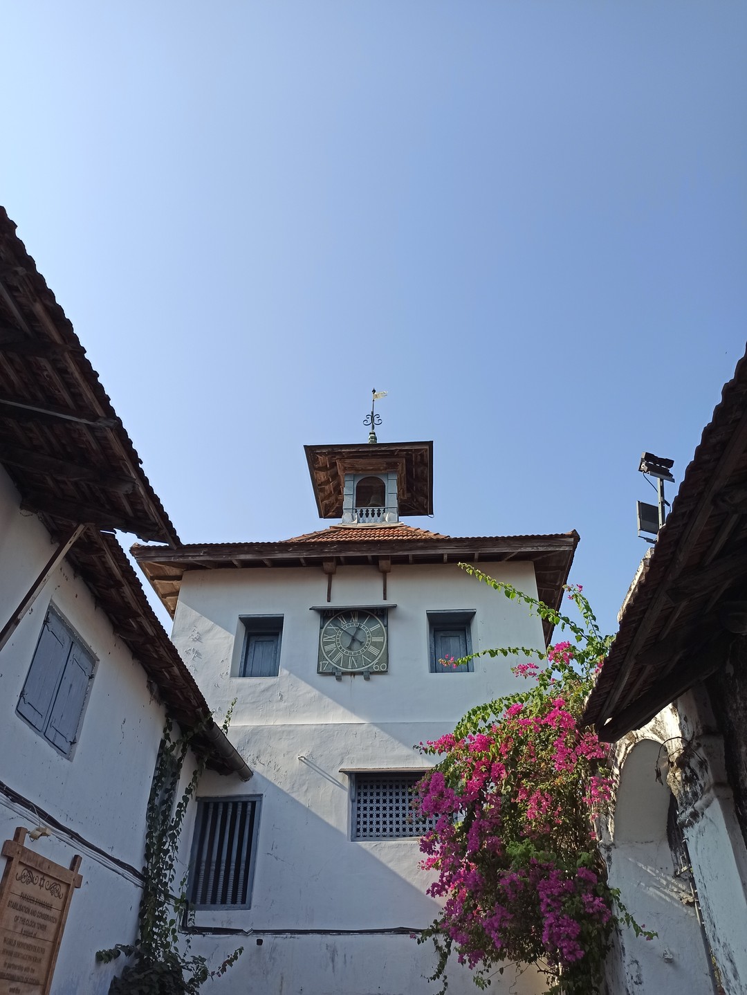 Хотела поблагодарить Лену за отличную экскурсию и погружение в индийские реалии.