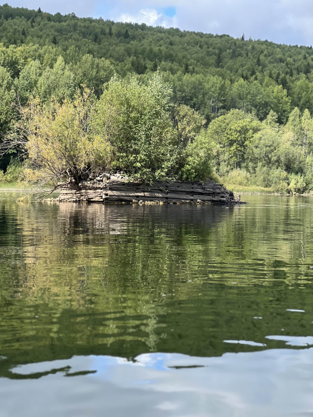 Спасибо организаторам, что получилось составить единый маршрут на 2 дня, включая Усьвинские столбы. Очень не хватает