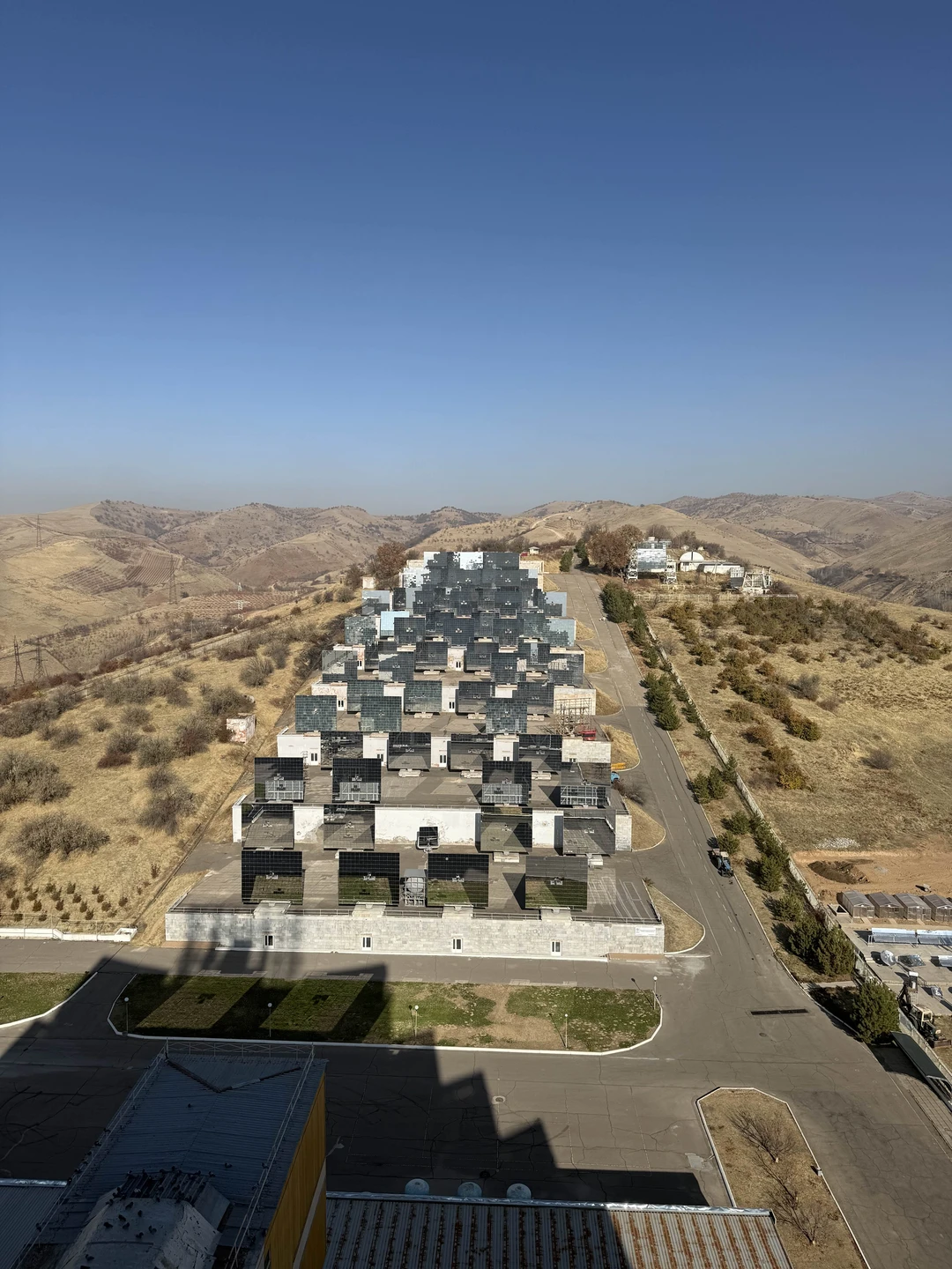 Отличная экскурсия! Посетили множество интересных и красивых мест: * Институт солнца с сопровождающим нас научным сотрудником