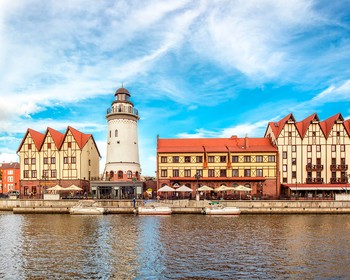 Обзорная экскурсия, рыцарский турнир, органный концерт и форт