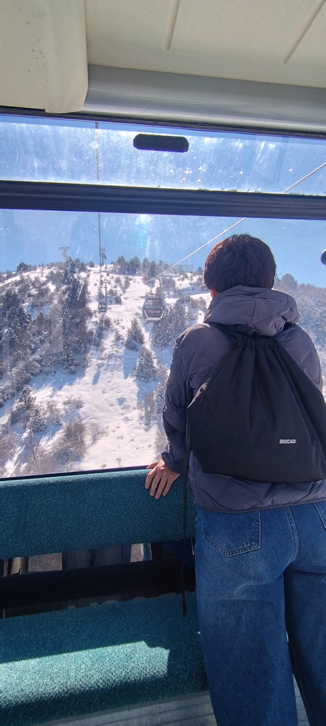 Были на экскурсии с гидом Андреем, и это было замечательно! Нам очень понравился маршрут, транспорт и