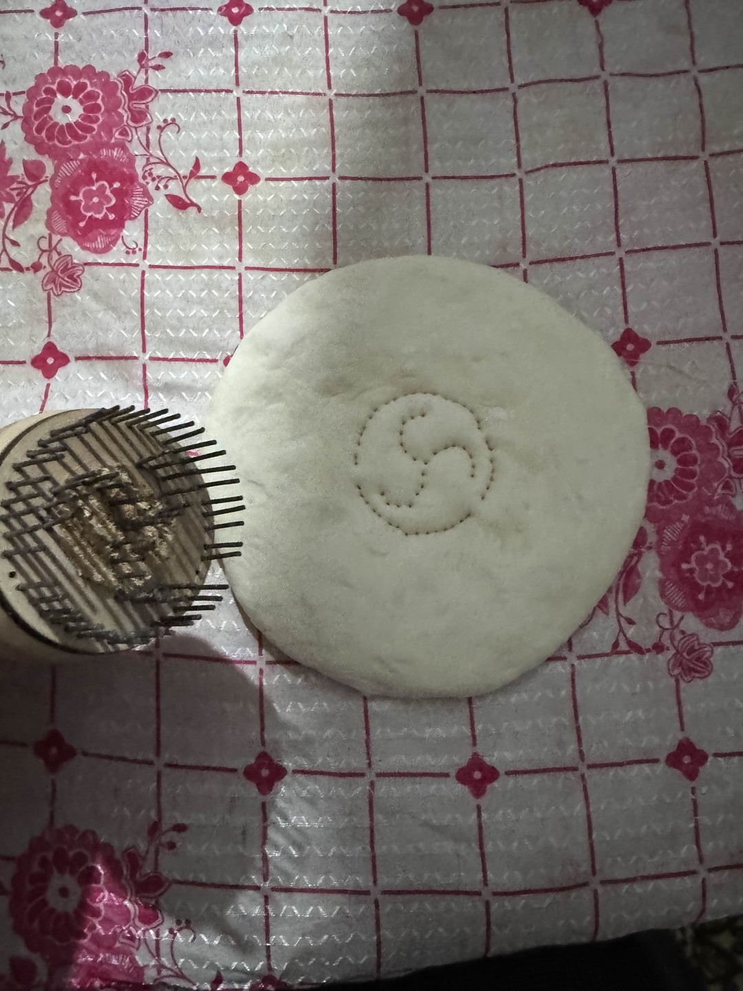 Попали в настоящую семью, в обычный узбекский быт, к милым и открытым людям. Прошли весь цикл приготовления плова, рекомендую такую экскурсию!