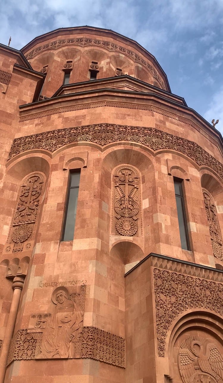 Армянский храмовый комплекс: авторская экскурсия с иподиаконом (Эльвира)