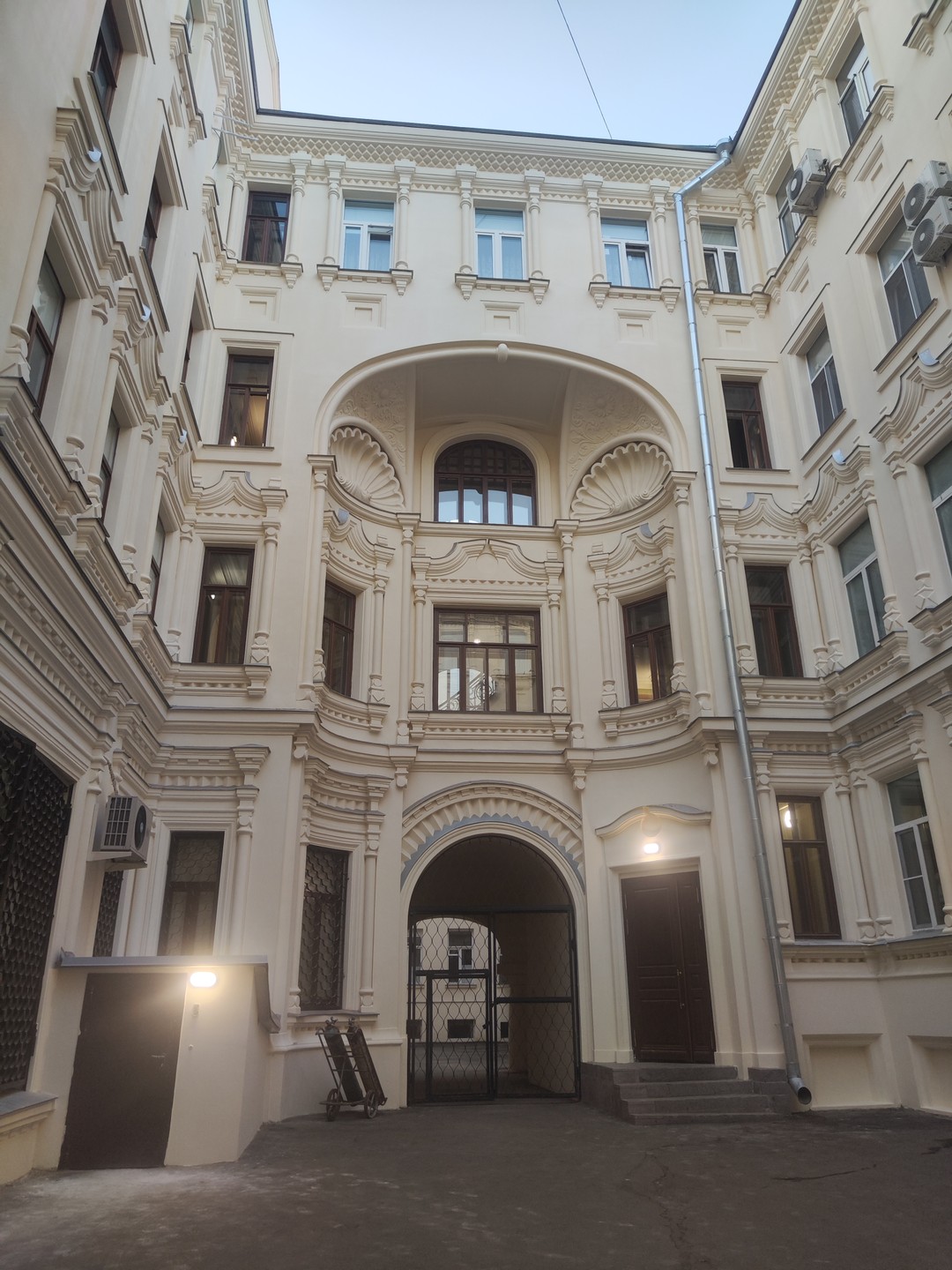 Проходные дворы Москвы (Алина)