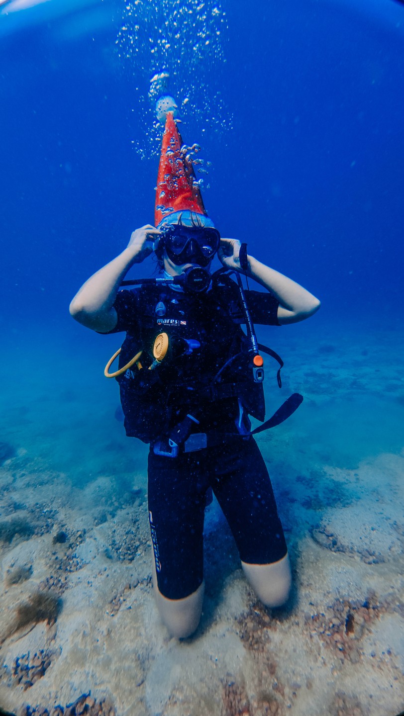 Сегодня у нас был опыт погружения с аквалангом и хочу поделиться своими впечатлениями. Всё прошло на высшем уровне!