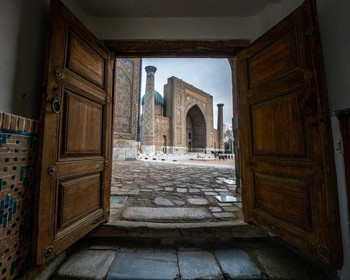 Переезд в Самарканд, экскурсия по городу, кулинарный мастер-класс