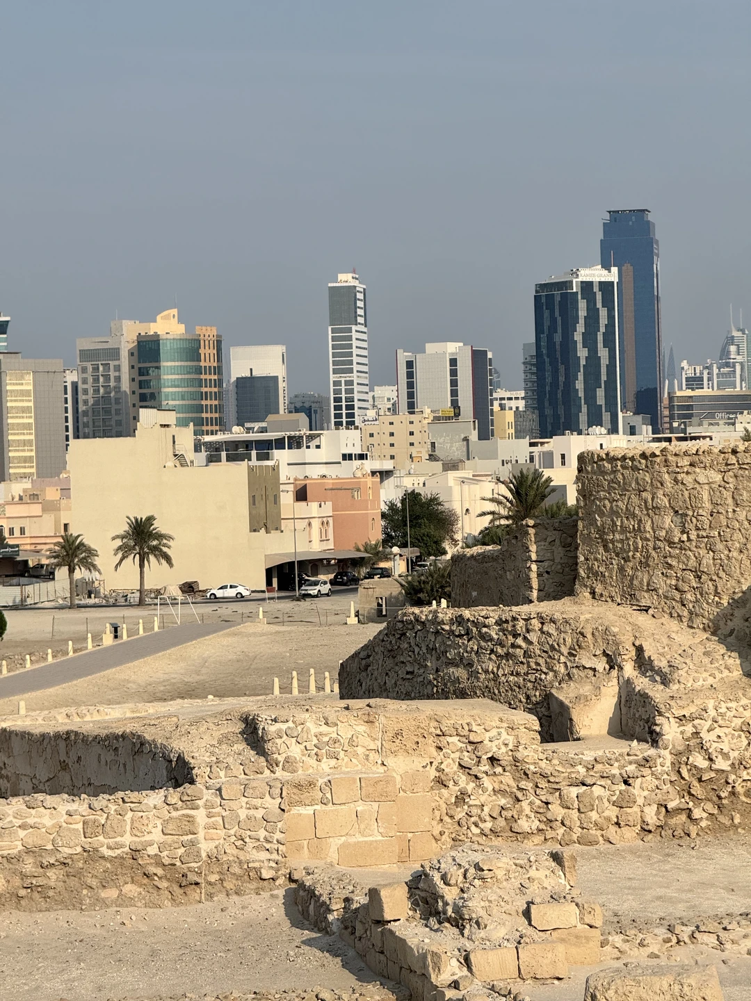 Экскурсию бронировала заранее, внесли предоплату. И сразу добавили в группу вотсап где были все организационные сообщения, что очень удобно