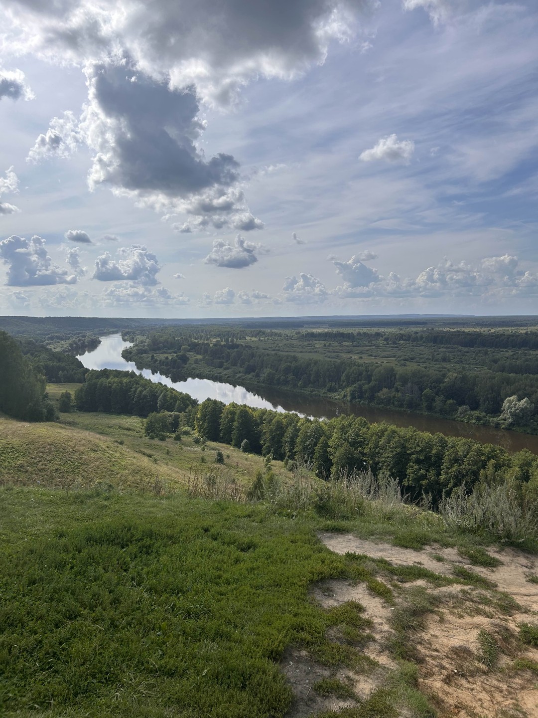 Замечательный экскурсовод, любящий и знающий историю своего города. Нам очень понравился и рассказ и места, которые