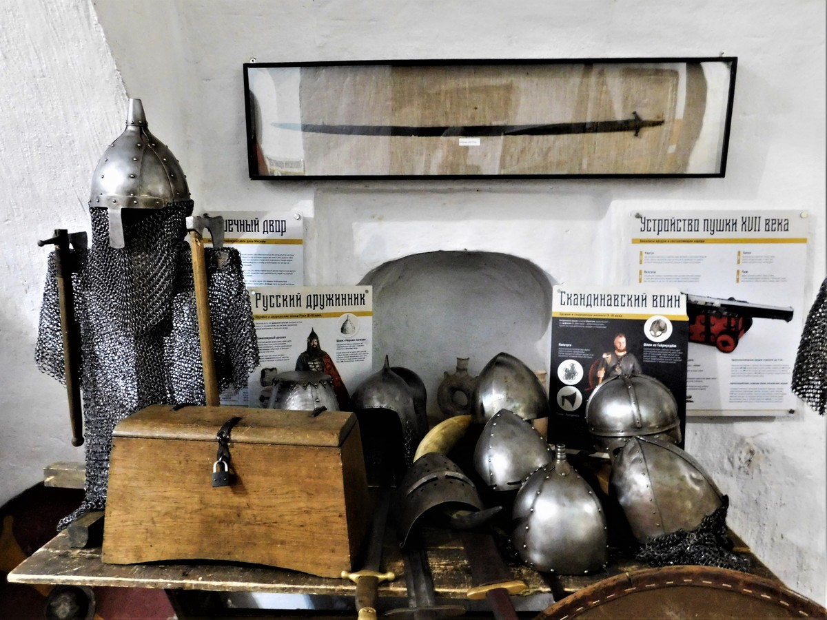 Крутицкое подворье + подъём в теремок и крытые галереи (10/11)