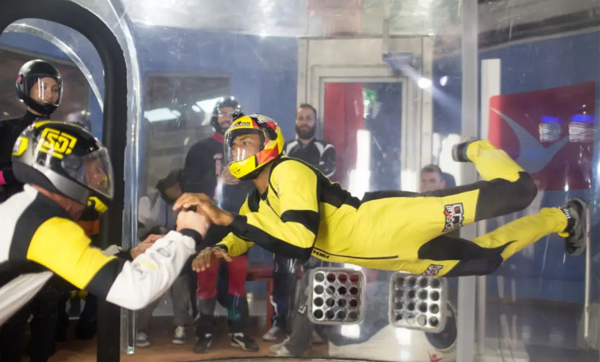 Фото 2 - Экскурсия: "Билет на полёт в аэротрубе iFLY в Дубае"