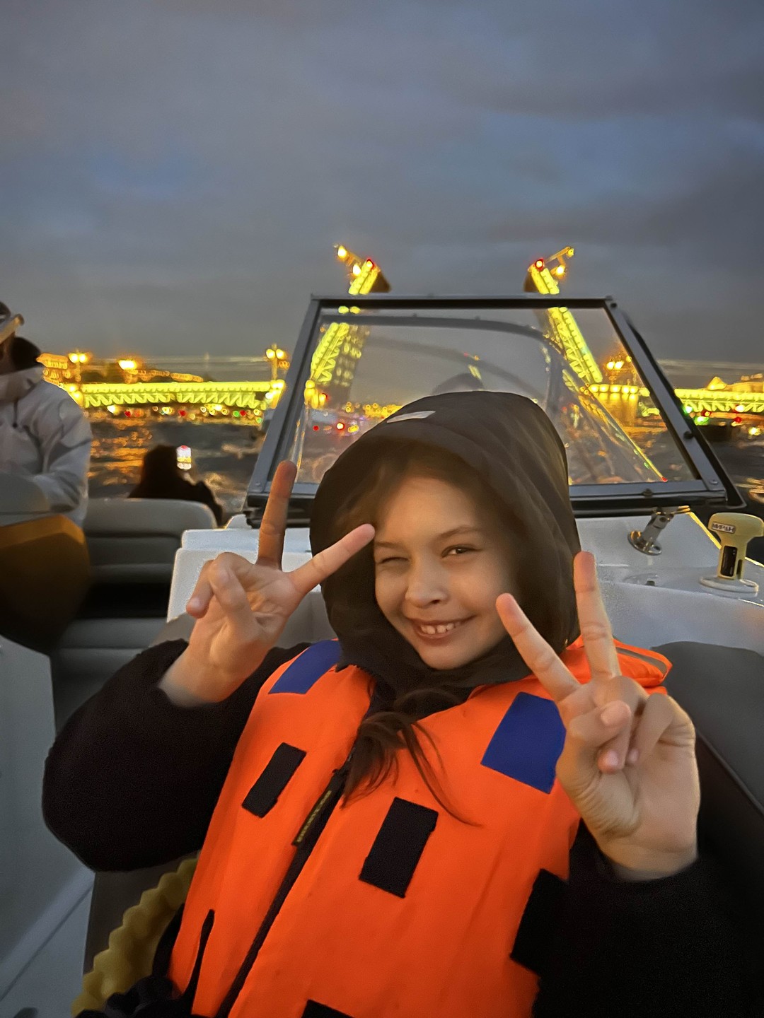 Ночная прогулка на катере к разводным мостам (Оксана)