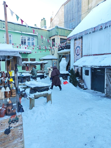 В Выборге я была впервые, в душу навсегда запали его улочки, хочется гулять по ним и