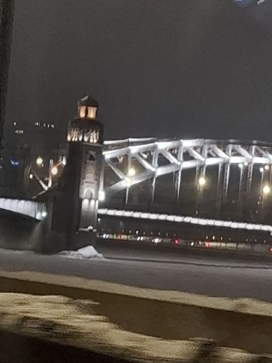 Экскурсия прошла на позитивной ноте. Кирилл-замечательный рассказчик и очень внимательный молодой человек. Учел все наши пожелания