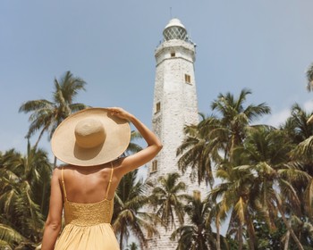 Пляжный отдых, маяк в Матаре, посещение храмового комплекса в Дондре