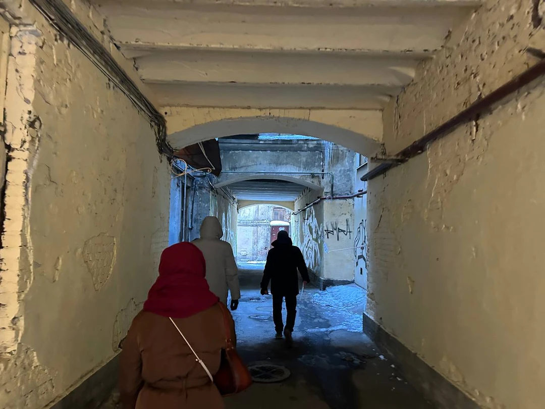 Очень уютная и ламповая экскурсия от Данилы. Маршрут составлен по всем ключевым локациям фильма с учётом