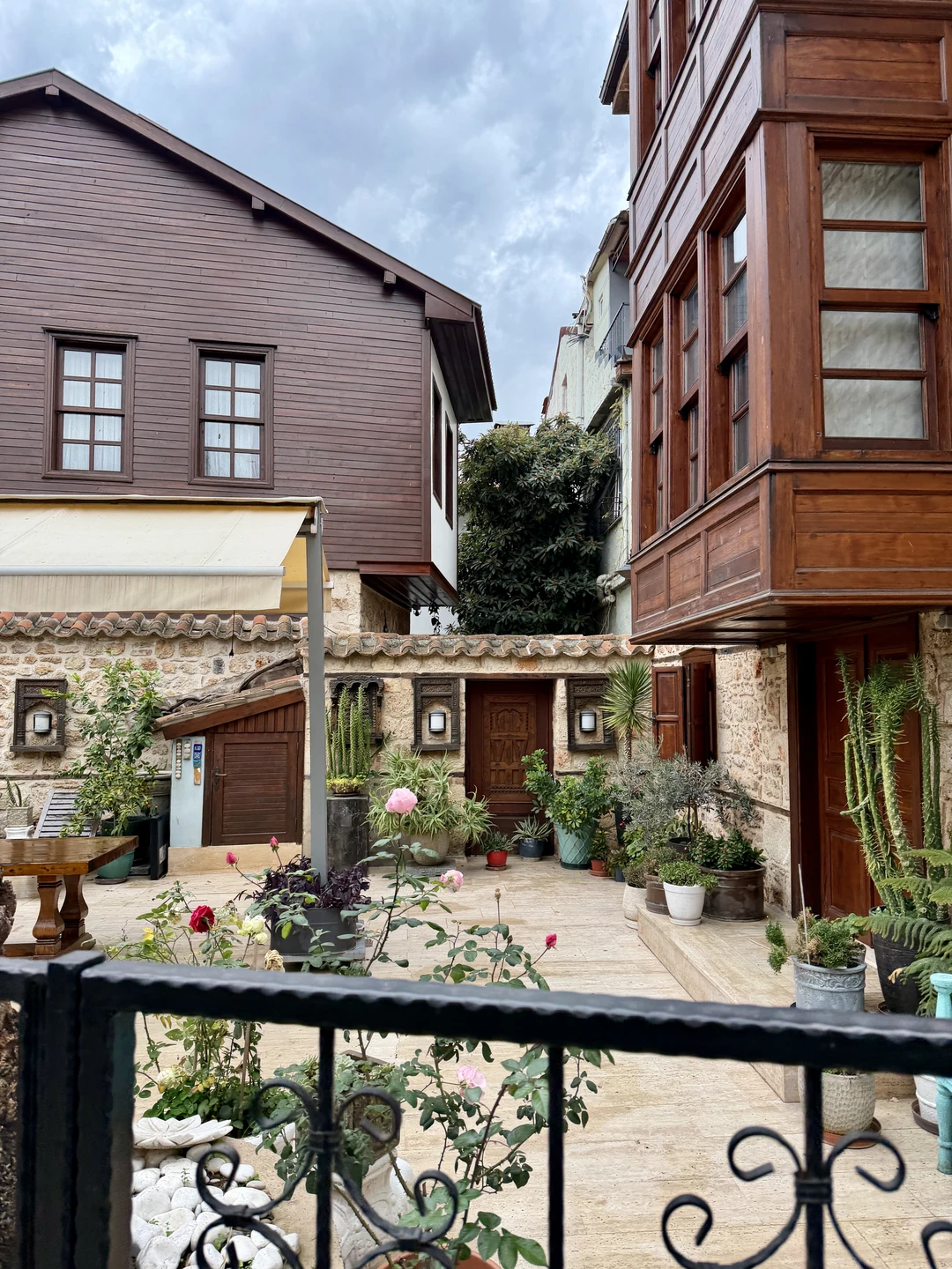 Прекрасная экскурсия и великолепный гид историк. Очень много интересного узнали. Также Марина посоветовала посетить интересные города