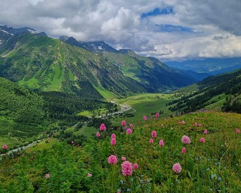 Подъём на хребет Чегет-Чат, Софийские водопады