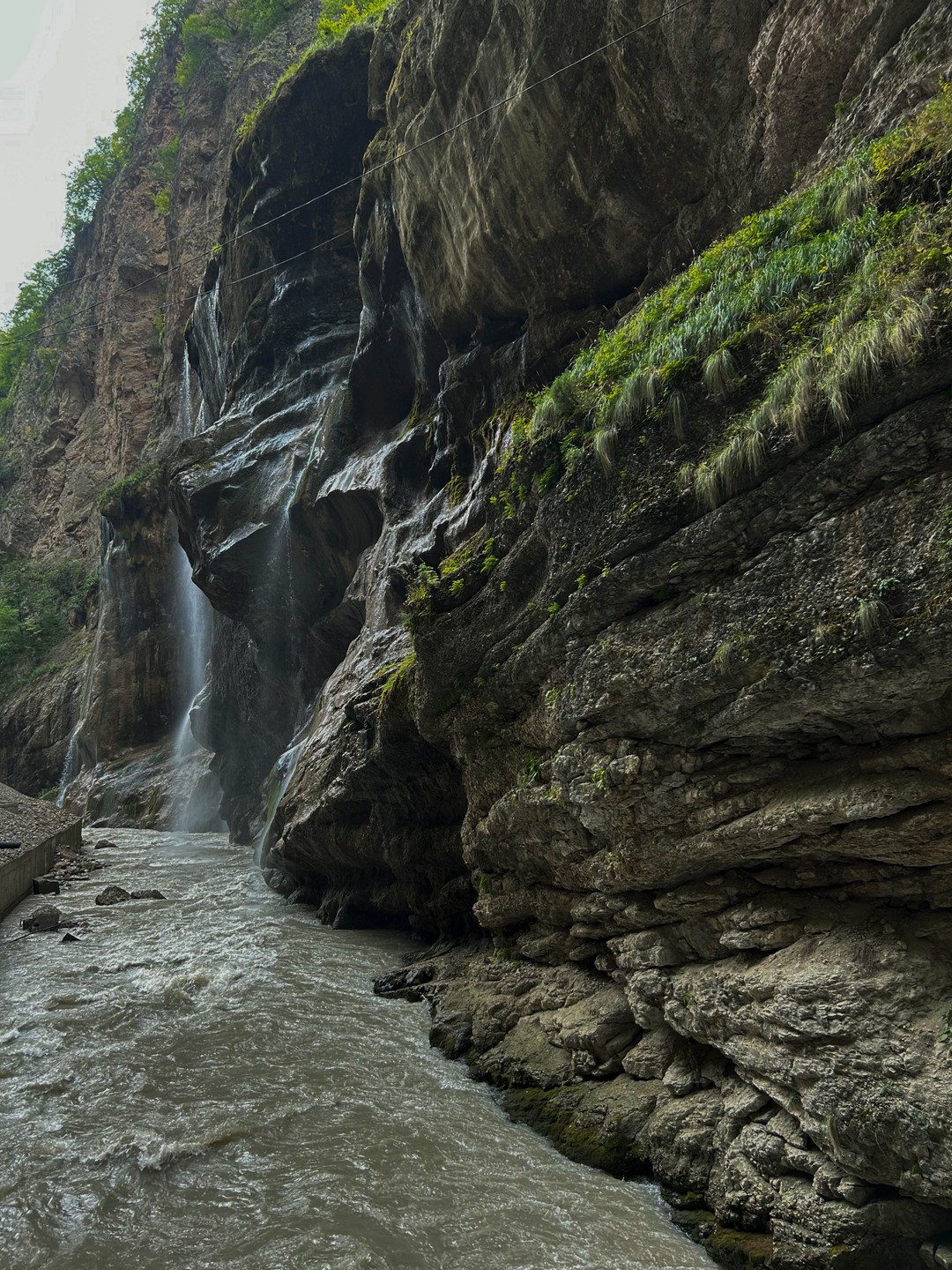 Очень понравилась экскурсия. Природа конечно, дух захватывает. Не смотря на то, что день был не солнечный,