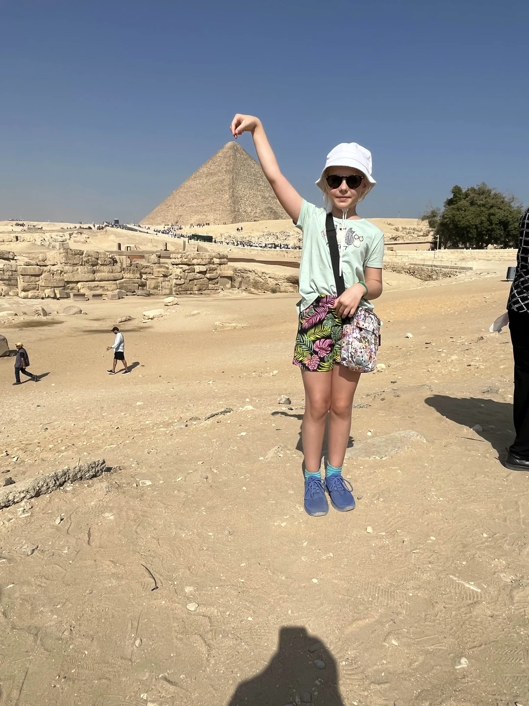 Экскурсия прошла отлично. Боялись как перенесет ребенок 9 лет дорогу, но сложилось все идеально, дочь спала