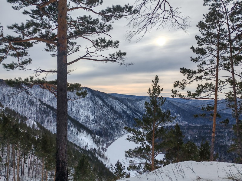 Хочу поделиться впечатлениями от зимней экскурсии на Манскую петлю. Это было невероятное приключение! Красноярье красиво в