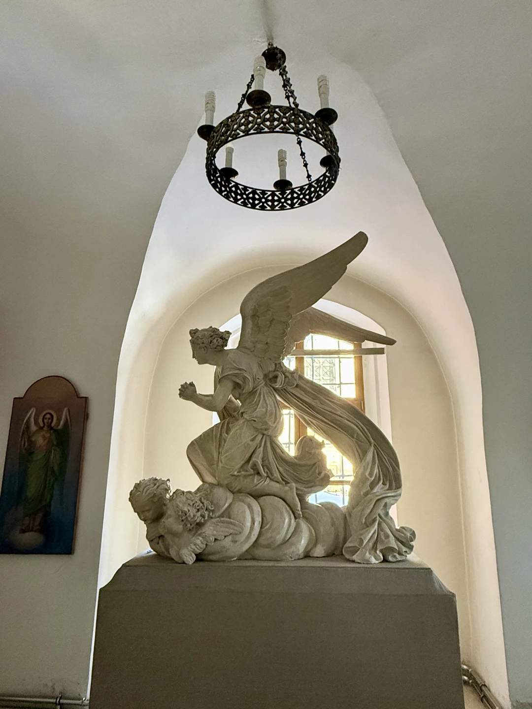 Познавательно провели время с Олесей. Увлекательно, приятно и даже мороз был не помехой! Очень богатая история этого места. Прекрасный гид! Спасибо