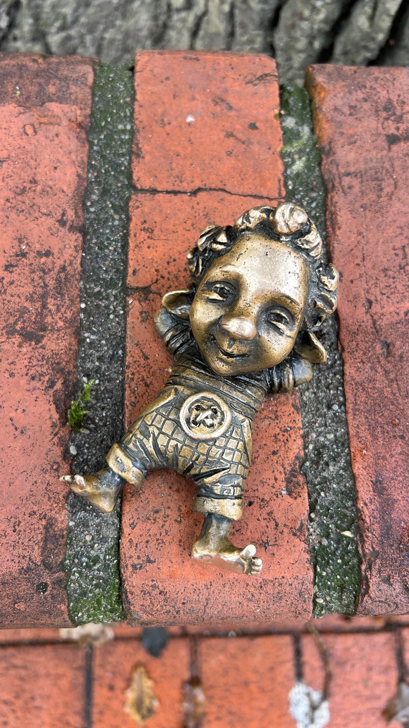 Экскурсия очень понравилась. Не смотря на дождливую погоду, насладились и городом и общением