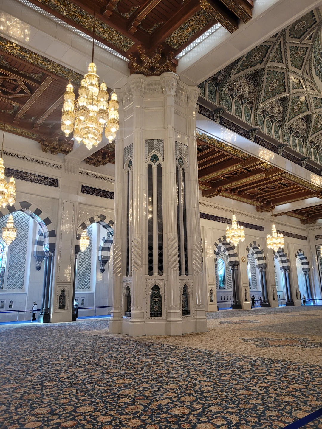 Экскурсия прошла на высшем уровне. Очаровательная гид Яна забрала нас прямо из отеля. Учла все наши